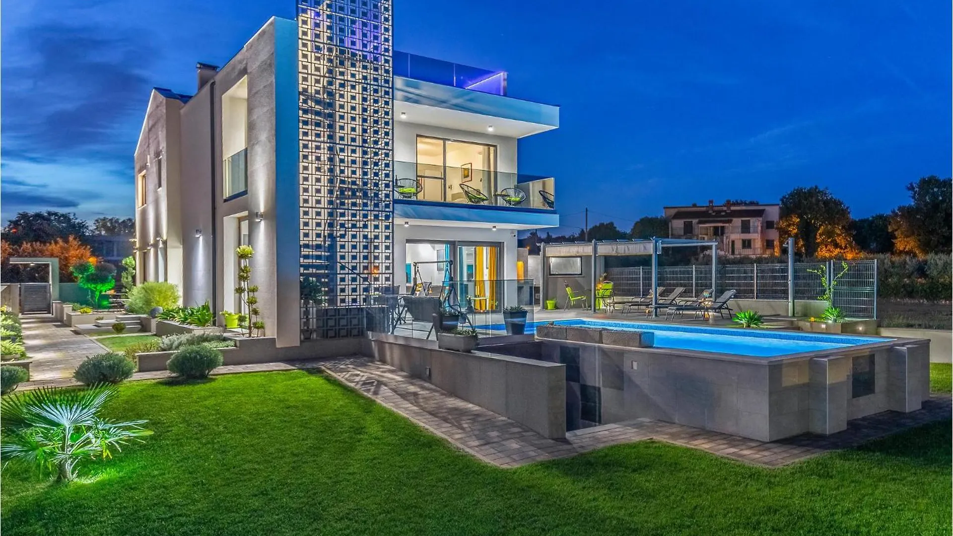 Amazing Home In Pomer With Outdoor Swimming Pool